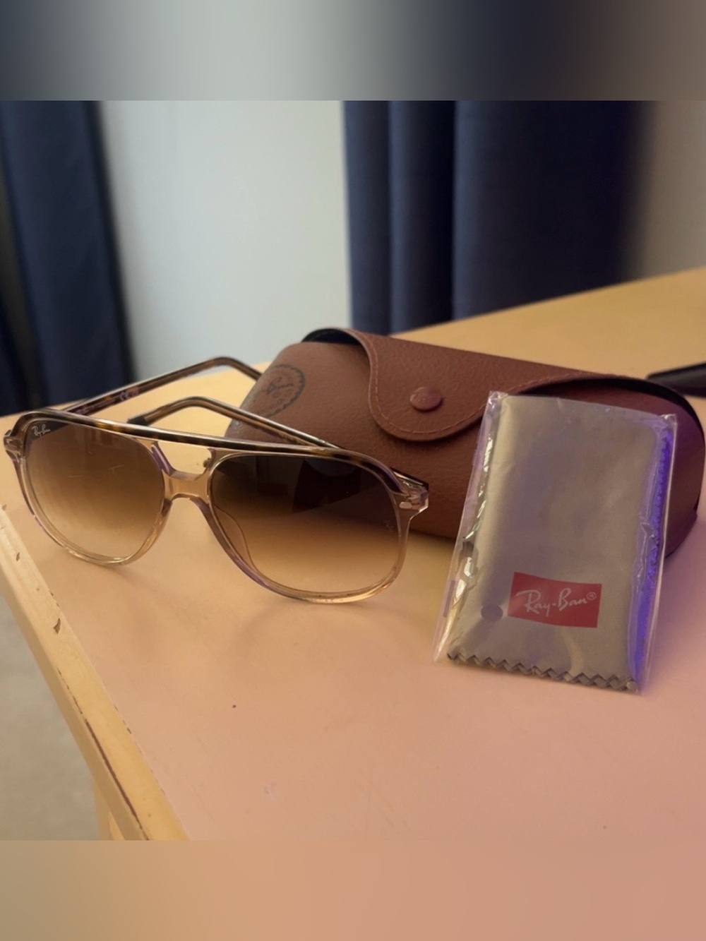 Ray-Ban Men's AviatorTranslucent Brown Frame with Brown Gradient Lenses Sunglass